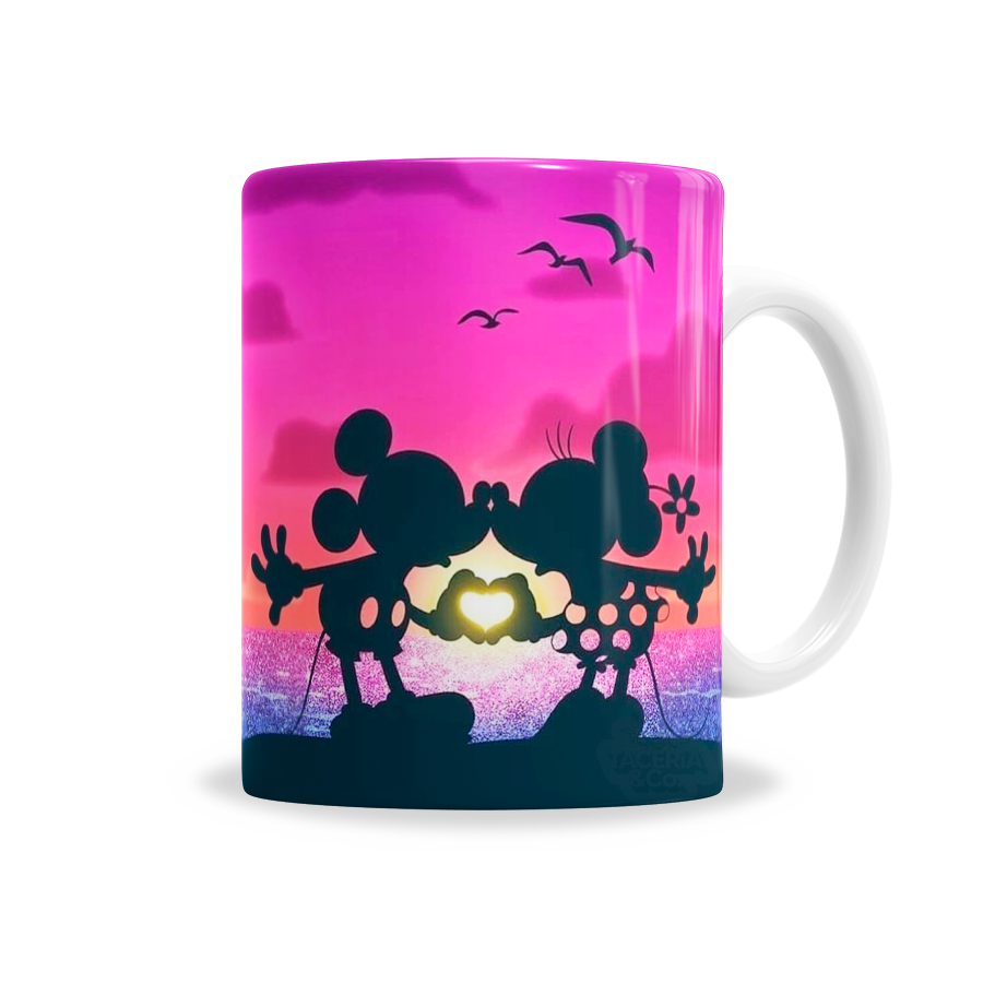 mickey-beso-atardecer